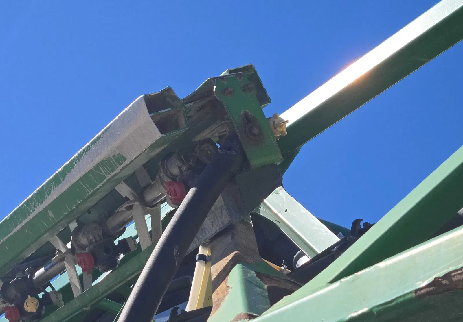 2016 John Deere R4045