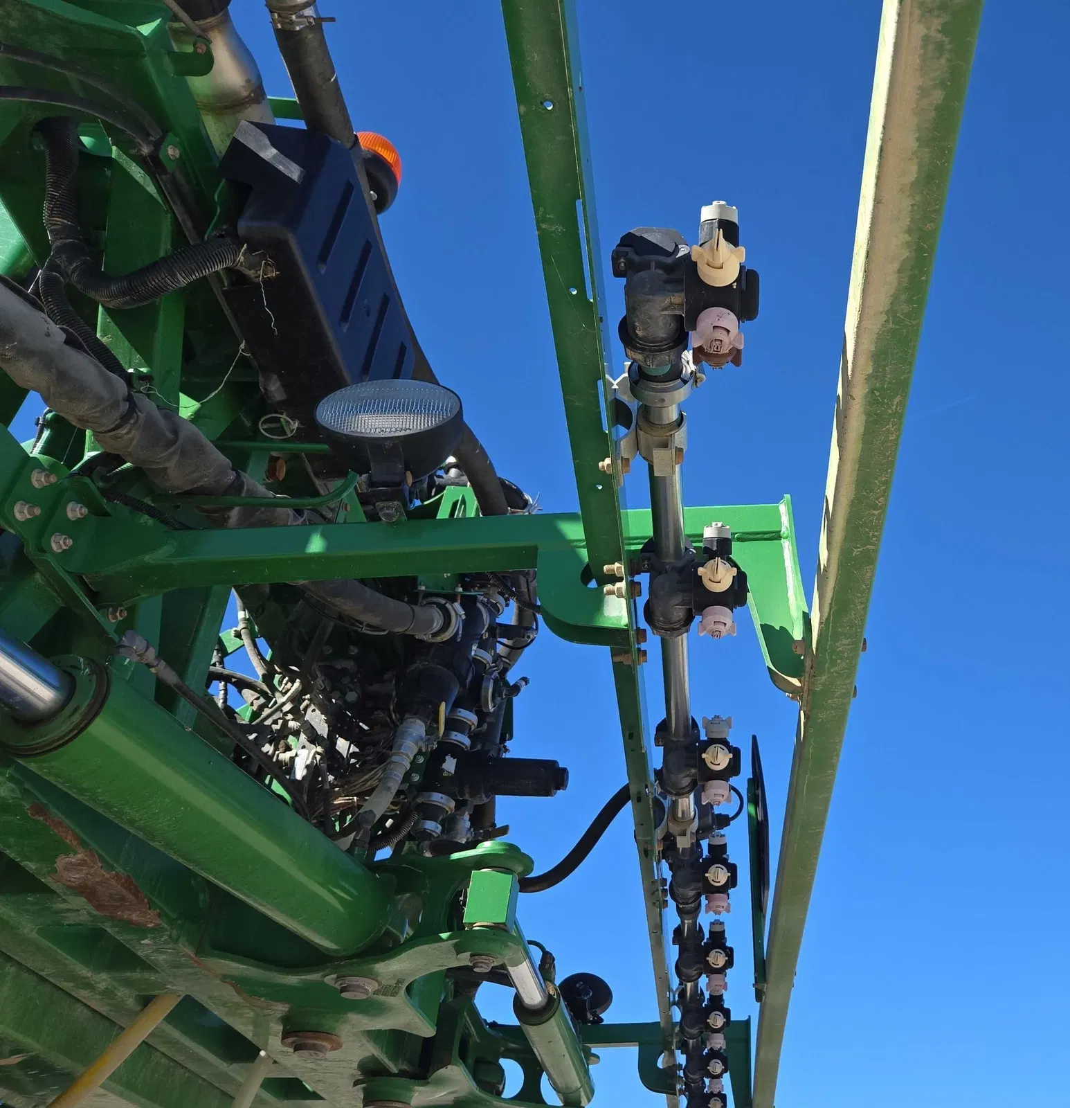 2016 John Deere R4045