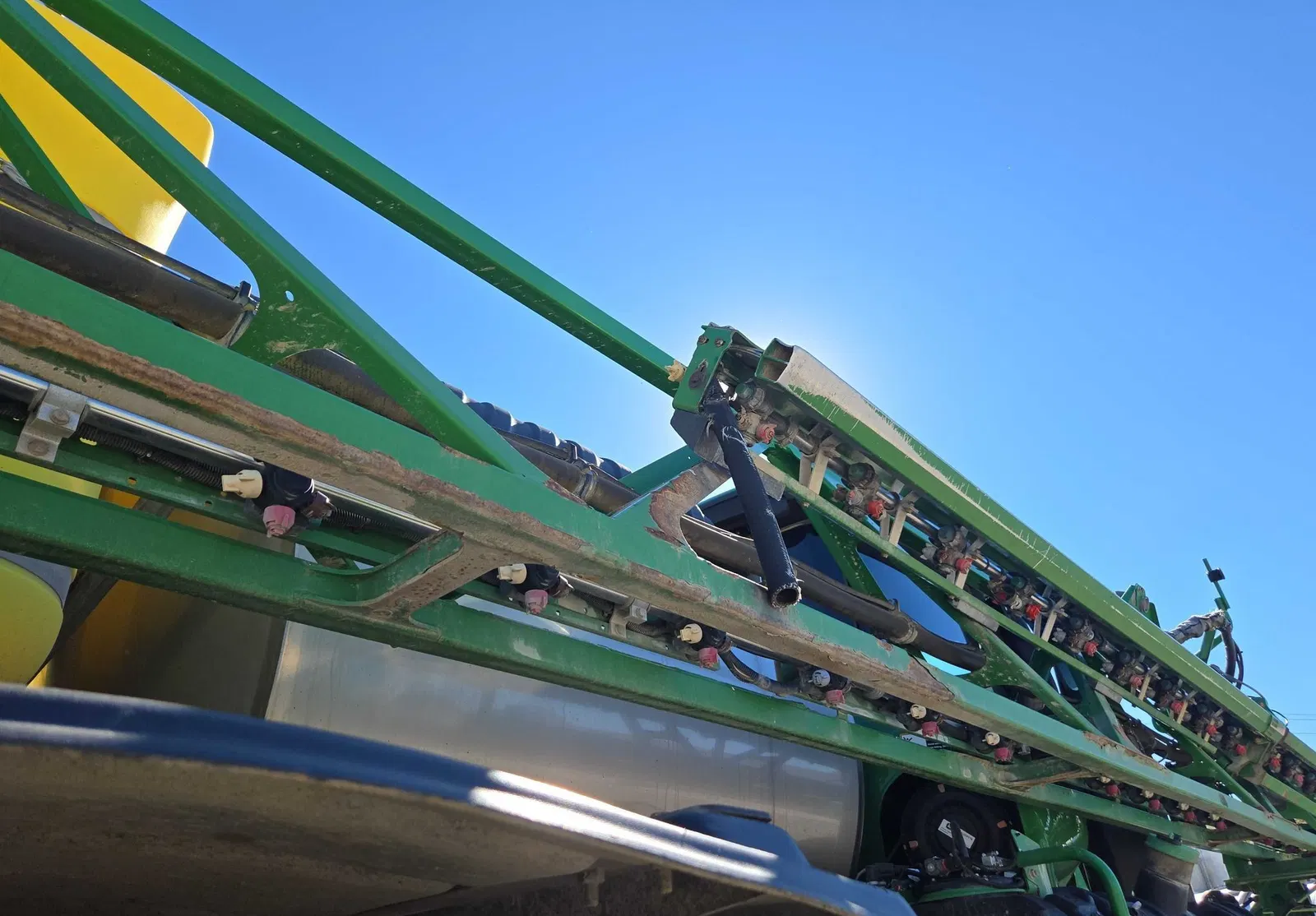 2016 John Deere R4045