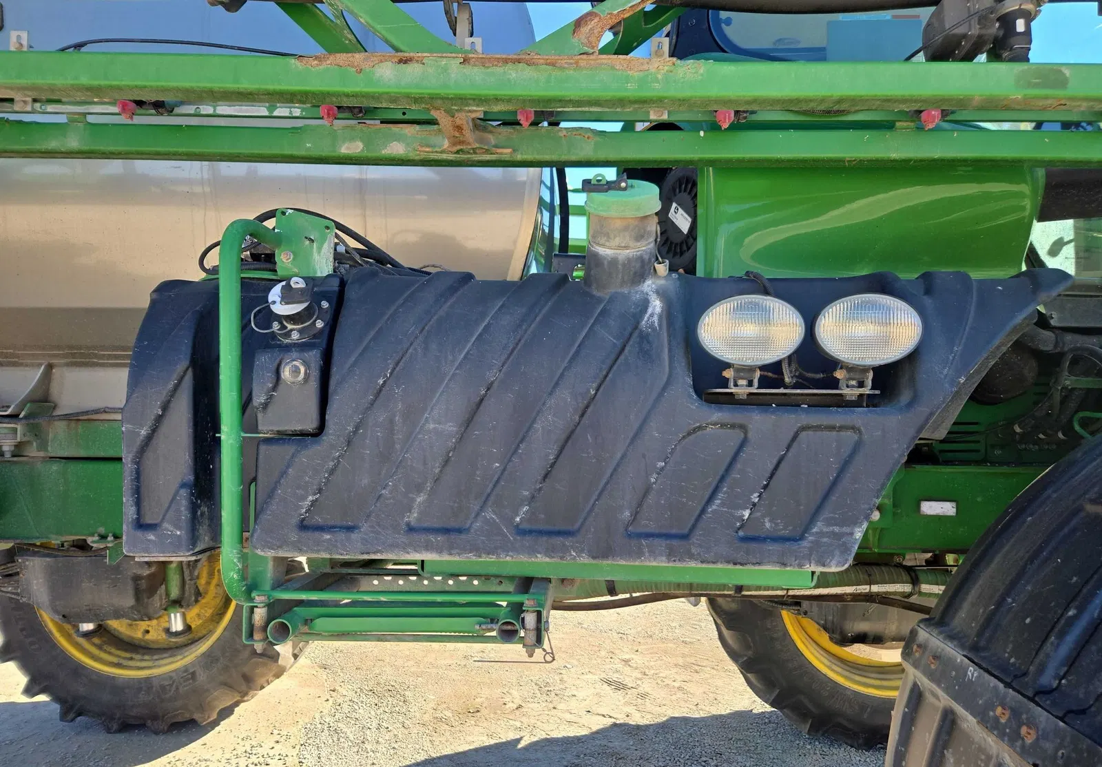 2016 John Deere R4045
