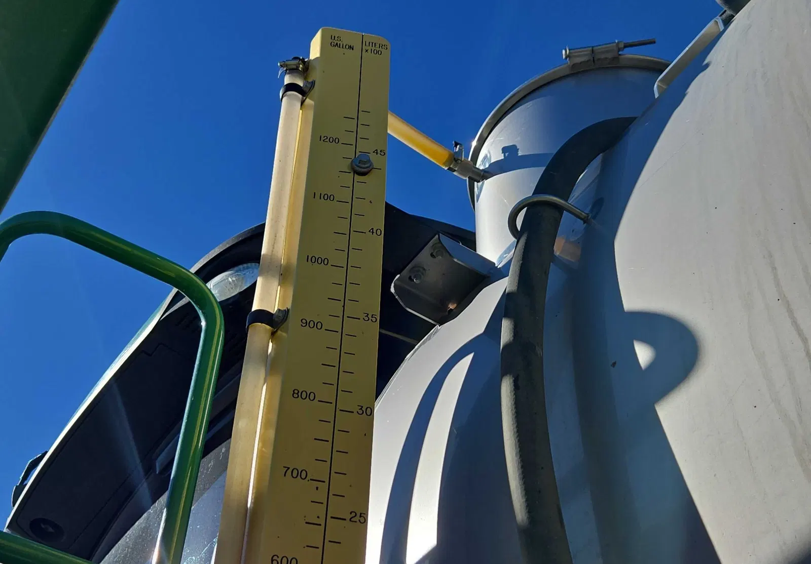 2016 John Deere R4045
