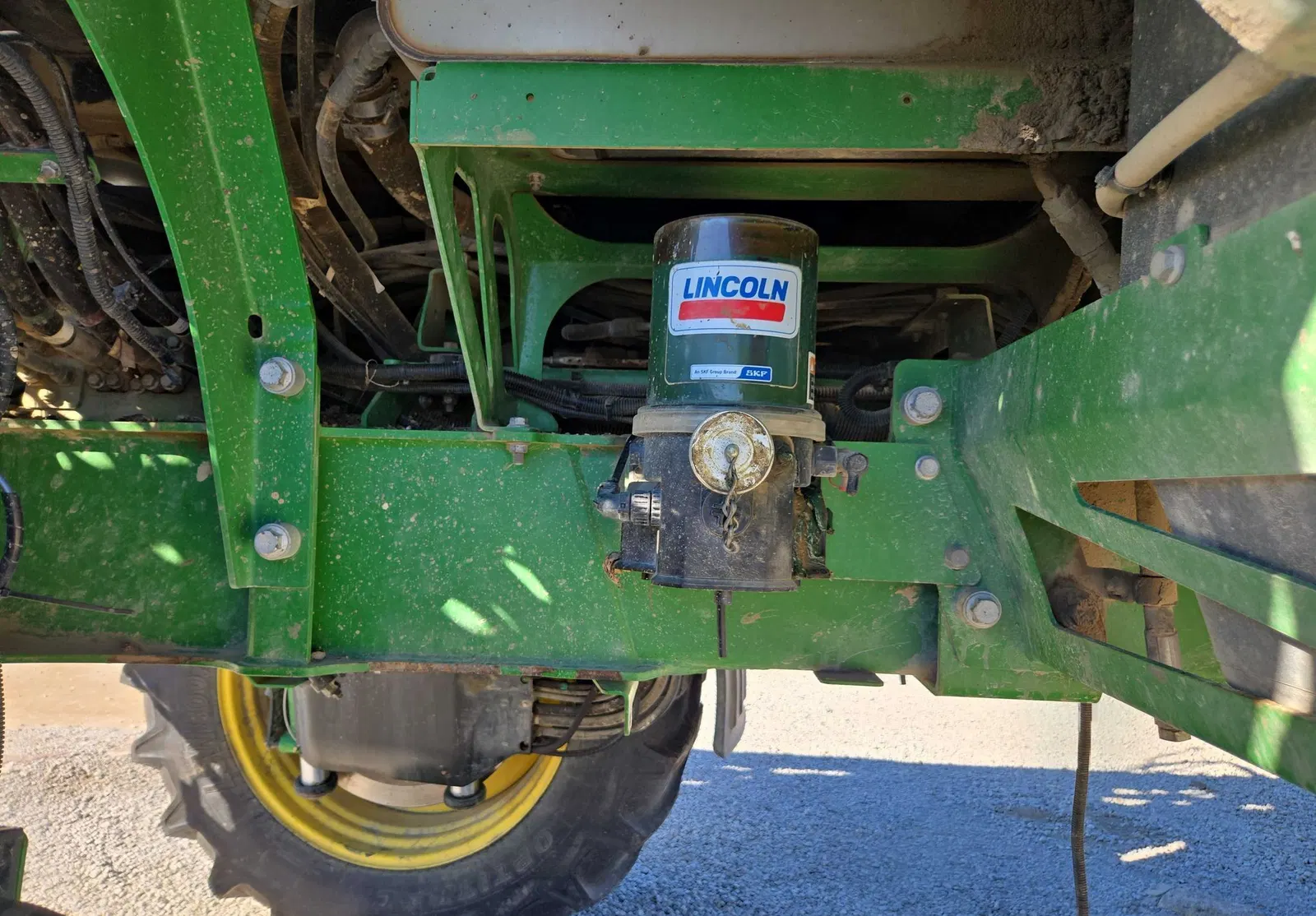 2016 John Deere R4045