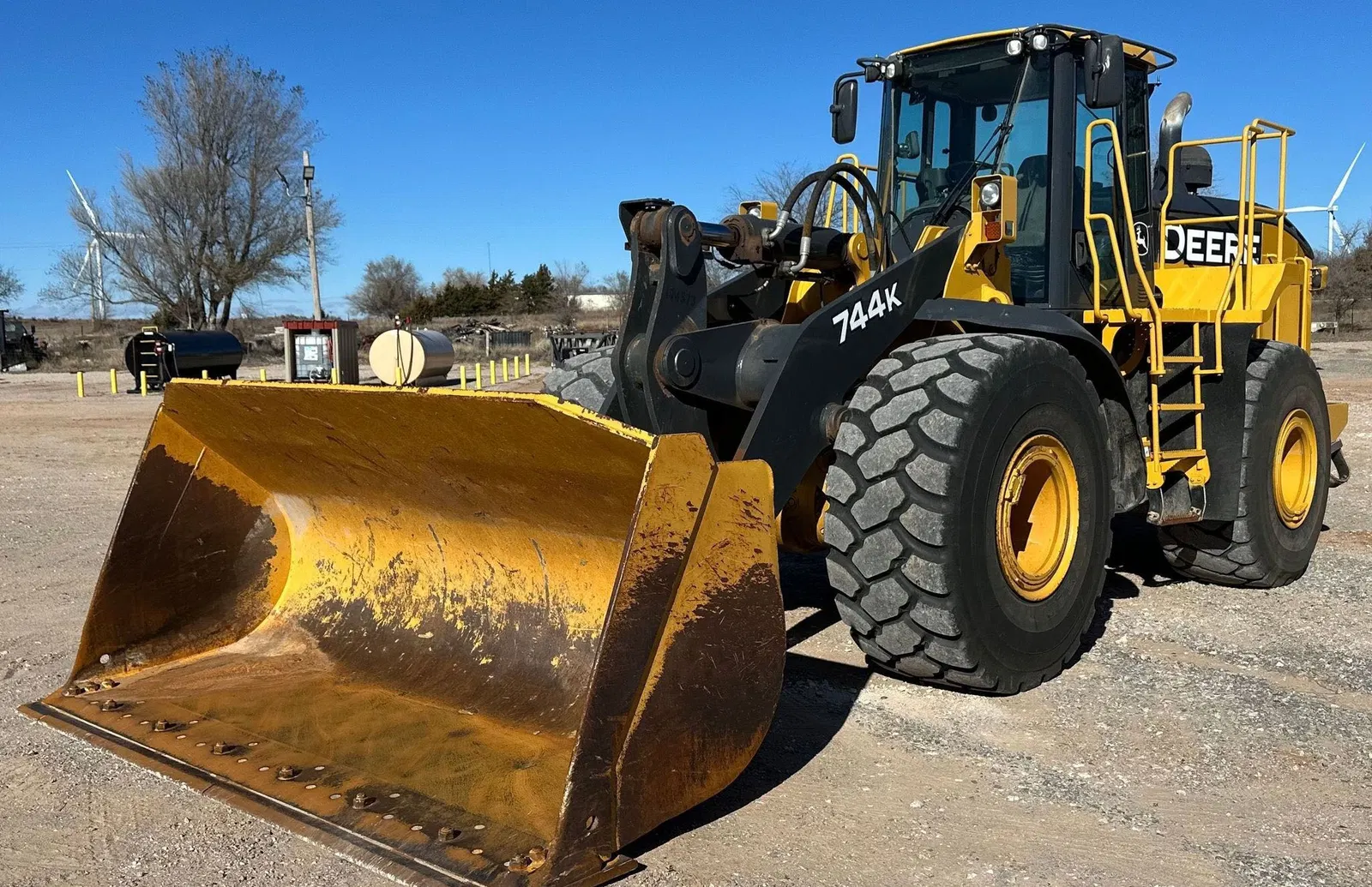 2012 John Deere 744K