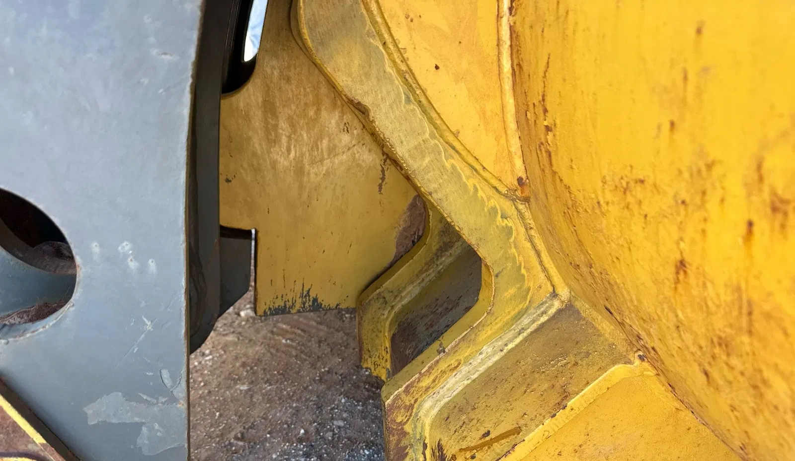 2012 John Deere 744K