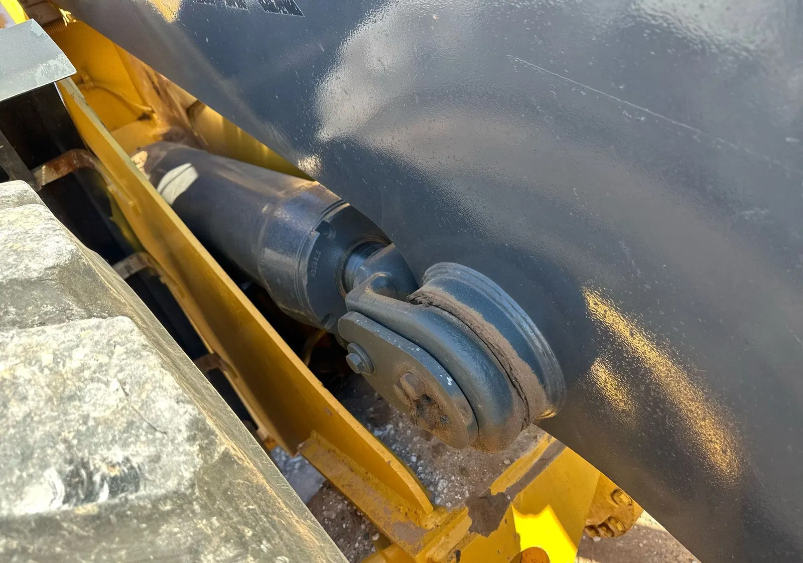 2012 John Deere 744K