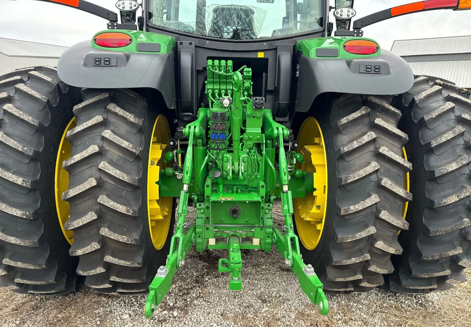 2022 John Deere 6R195