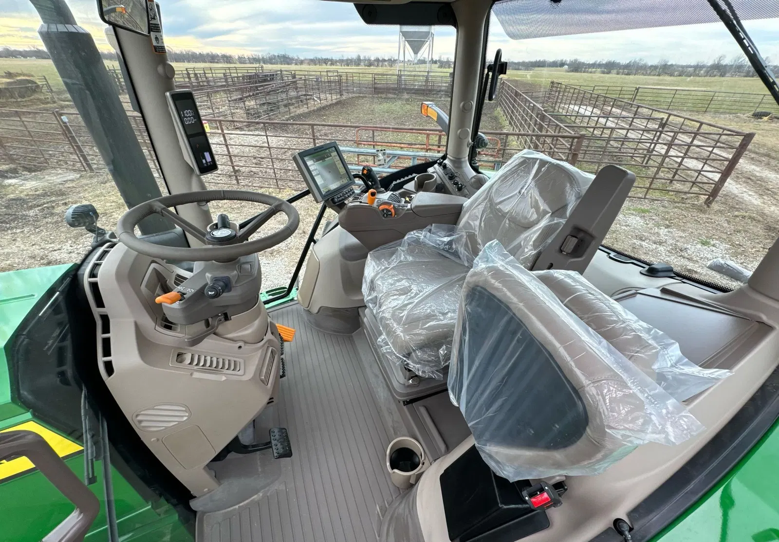 2022 John Deere 6R195