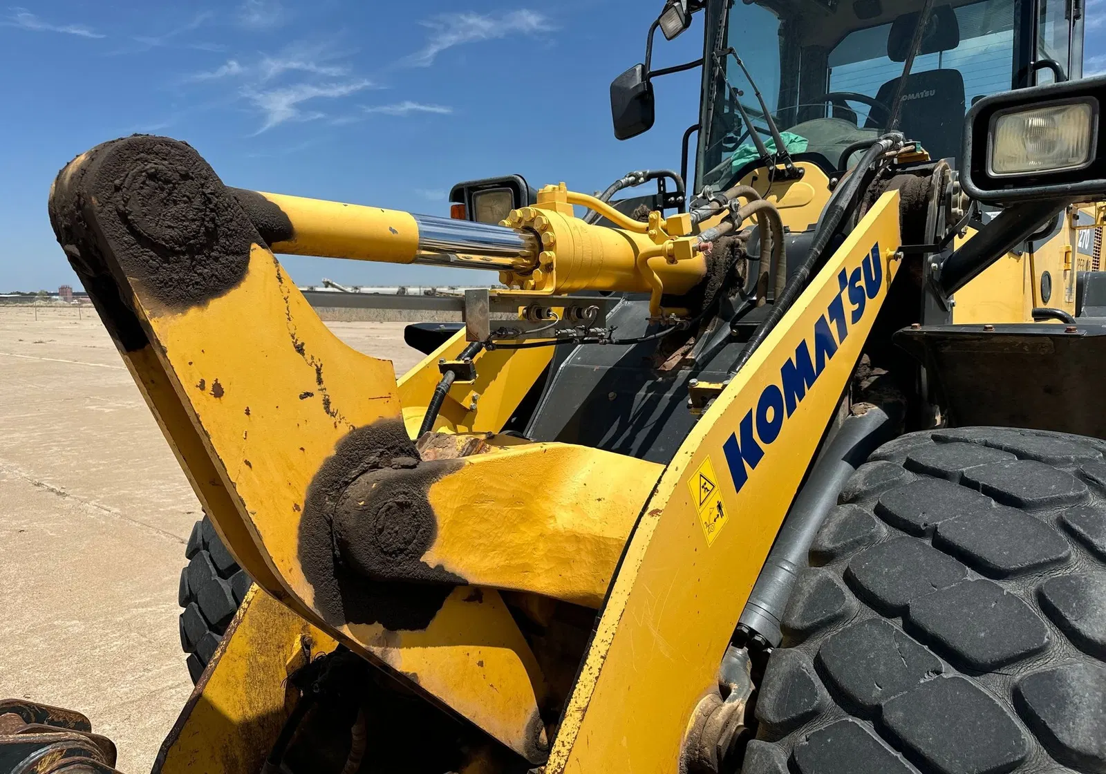 2014 Komatsu WA270-7