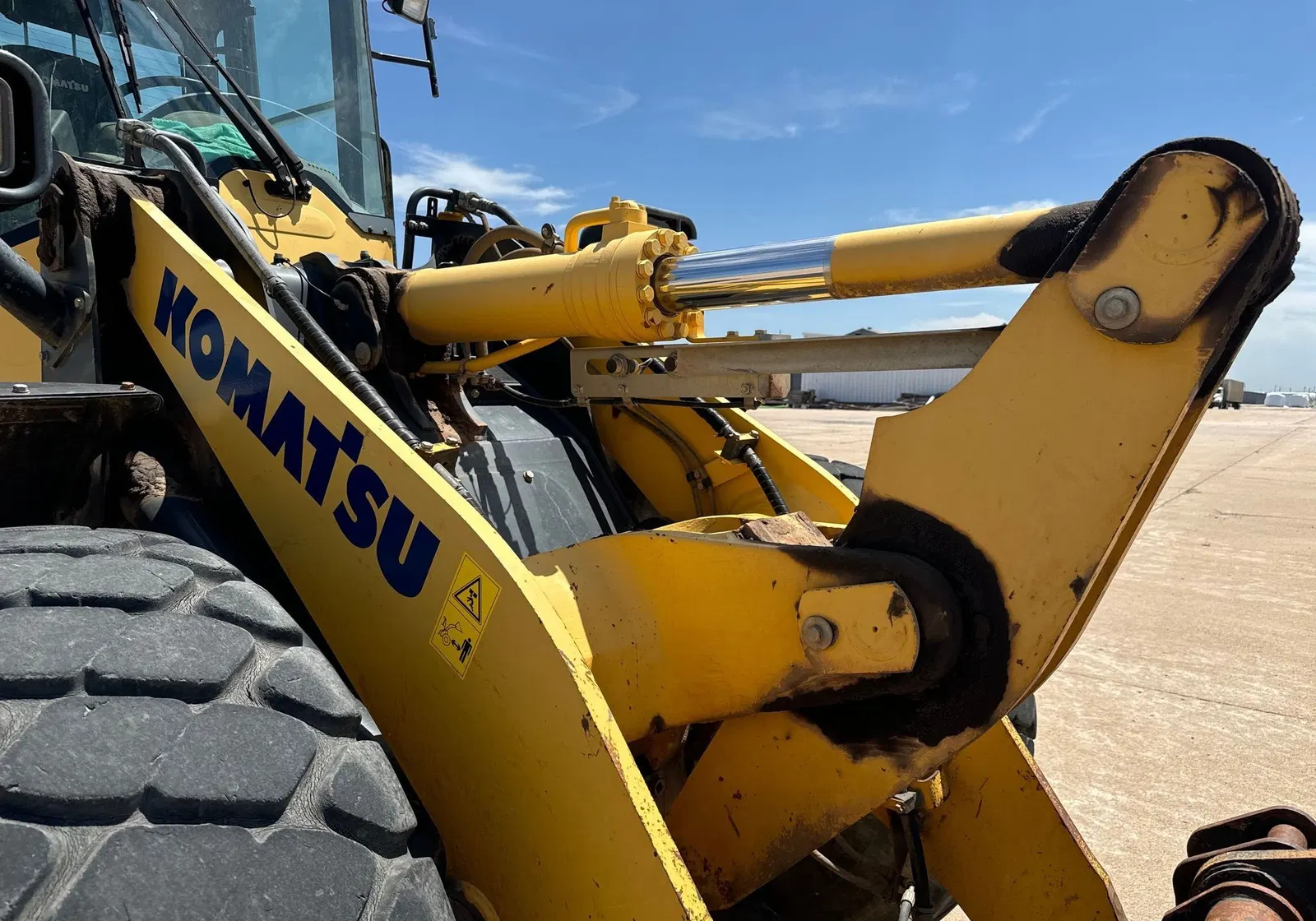 2014 Komatsu WA270-7