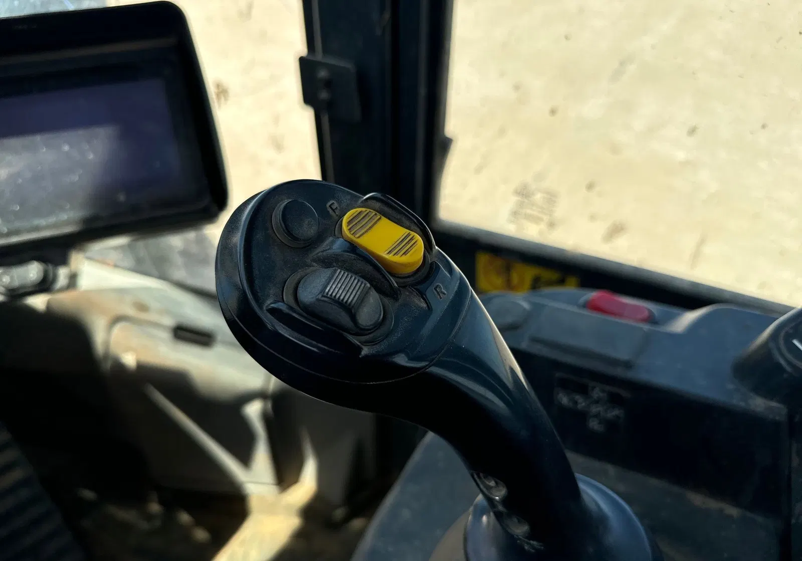 2014 Komatsu WA270-7